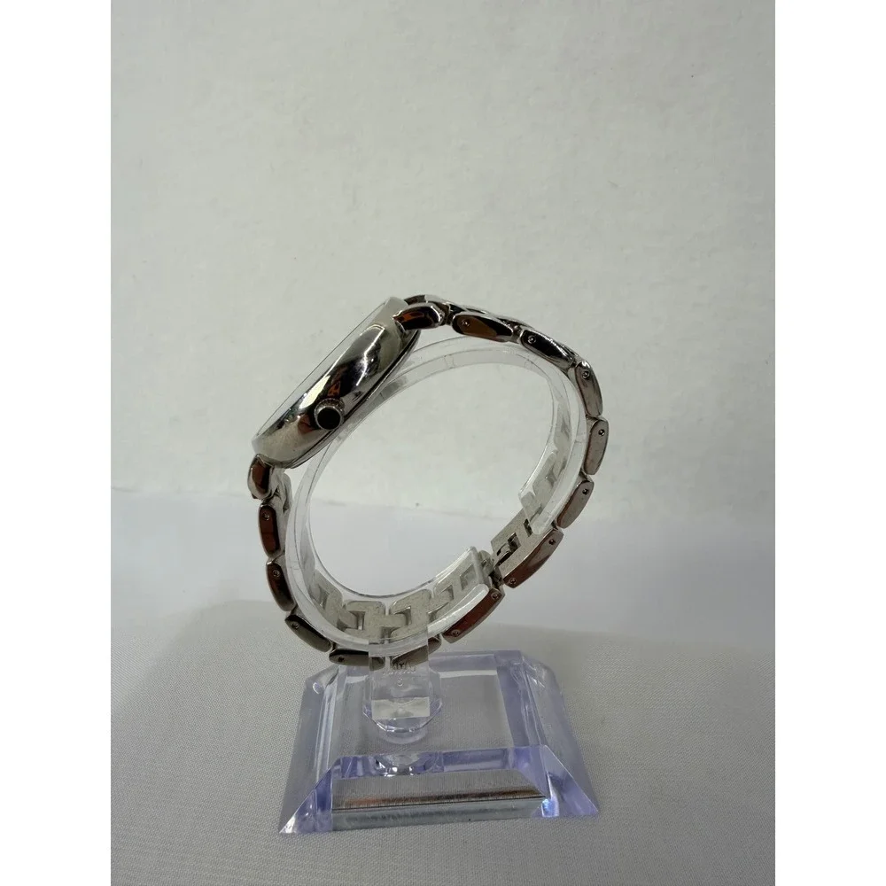 Disney Mickey Minnie Mouse Kissing Watch Silver Tone Link Bracelet Working